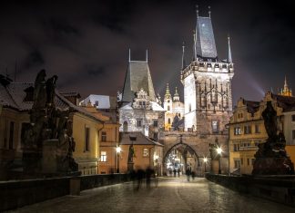 Romantic Getaway: Long Weekend Prague