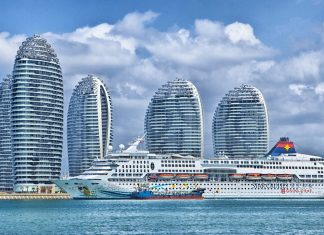 10 Reasons Cruising Is a Great Way to See the World